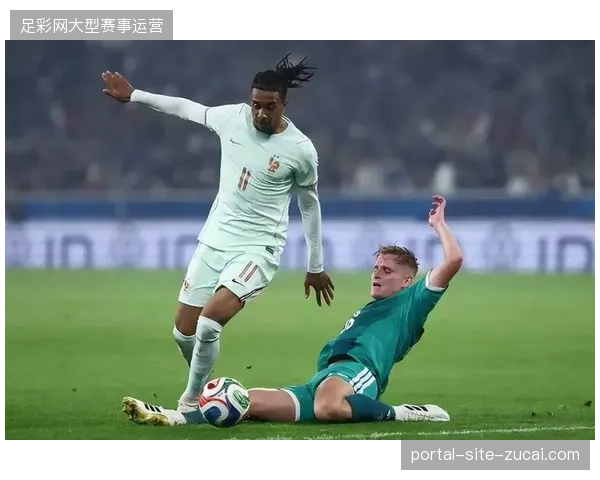 奥利塞虽上演帽子戏法,但法国队因换人新规暴露临场指挥瑕疵 奥利塞虽上演帽子戏法,但法国队因换人新规暴露临场指挥瑕疵
